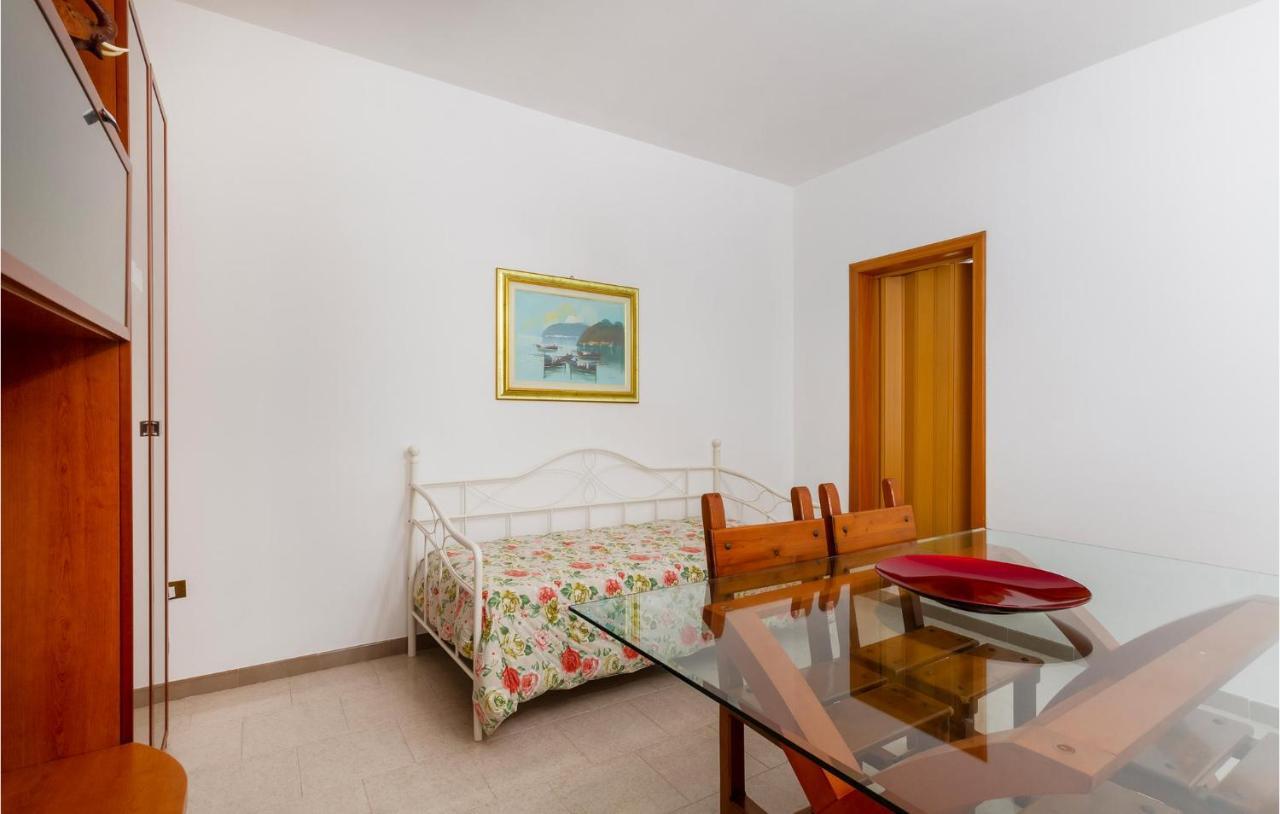 Lovely Apartment In Carovigno With Kitchen Exterior foto